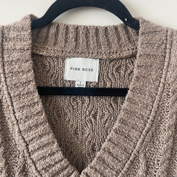 Pink Rose Cropped Sweater Vest - Picture 2 of 4